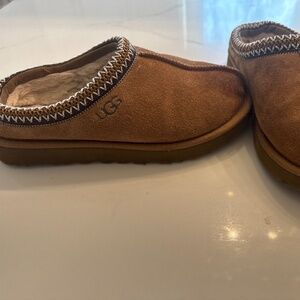 Ugg slippers